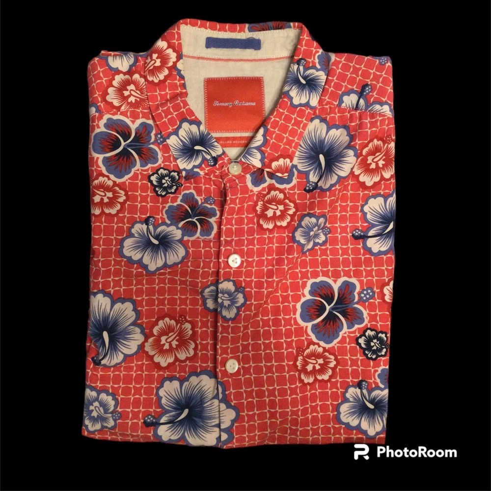 Tommy Bahama Island Modern Fit Short Sleeve Button Down Shirt